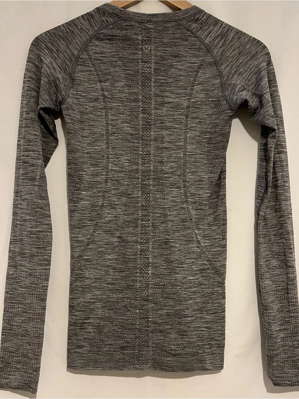 Lululemon Grey Swiftly Tech Long Sleeve Top